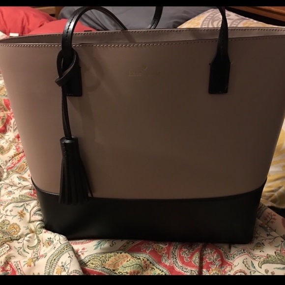 kate spade Handbags - Kate Spade ♠️ shoulder bag
